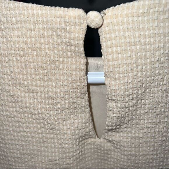 Hayden Girls Seersucker Puff Sleeve Top in  beige w keyhole closure sz XL - Picture 12 of 12